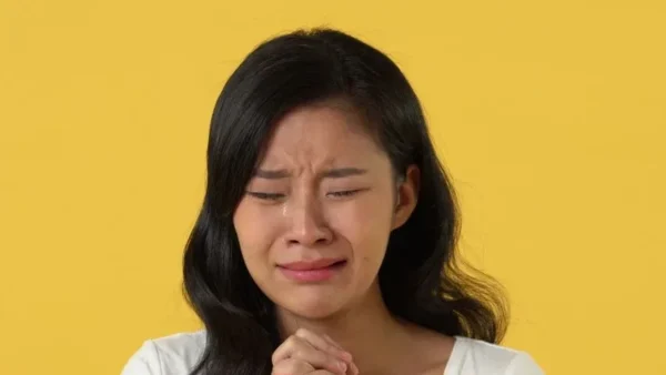 Is Crying Allowed at a Buddhist Funeral? Cultural Beliefs Explained